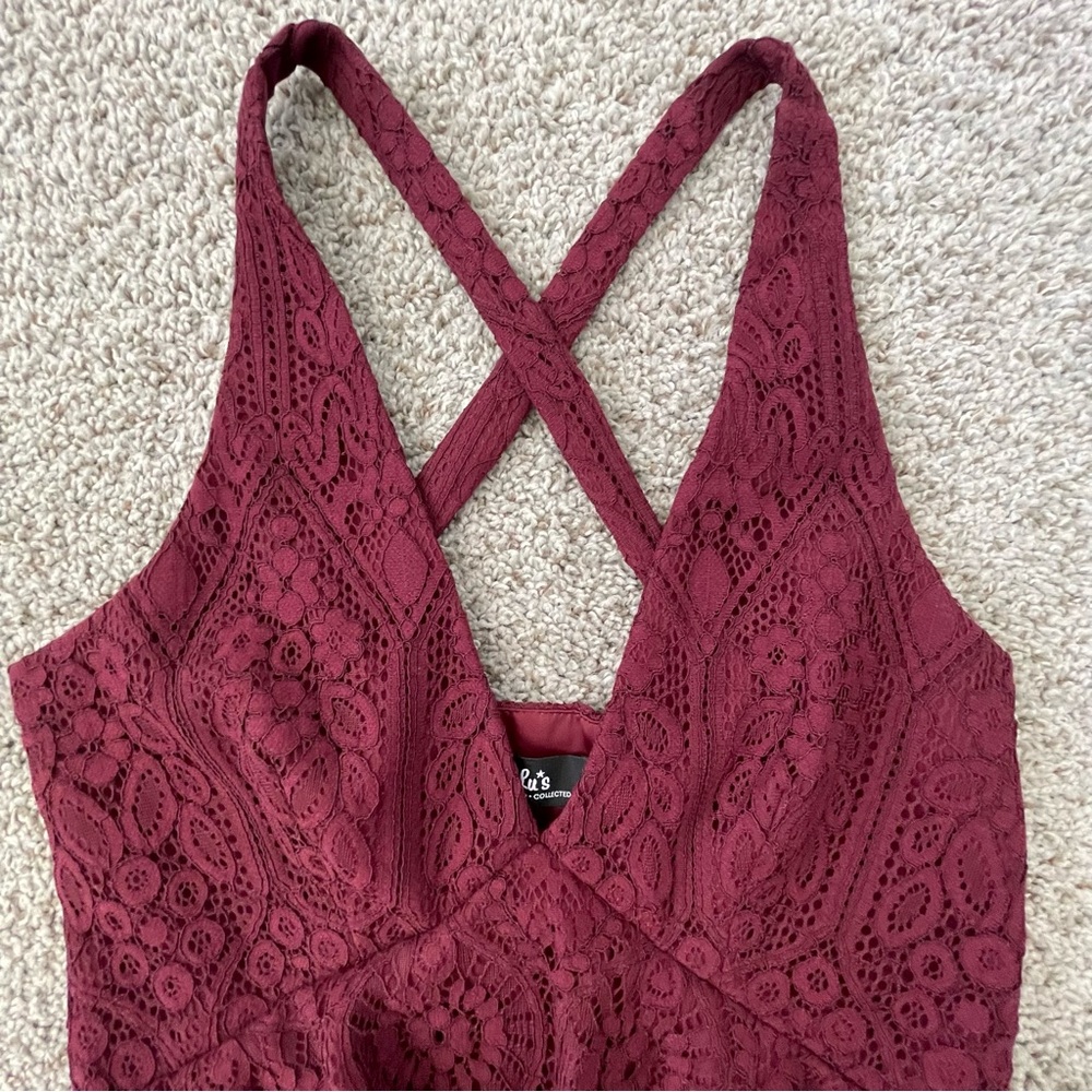 LIKE NEW Lulus Burgundy Deep V Plunge Crochet Wedding Party Dress Small S Lulu’s - Picture 2 of 11